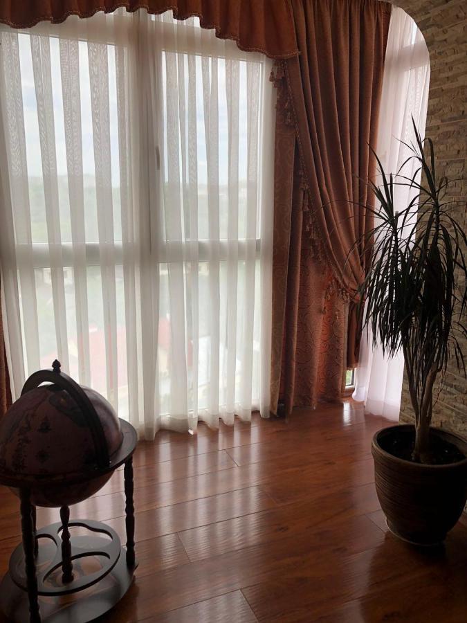 Апартаменти По Сковороди Khmelʼnytsʼkyy Eksteriør bilde